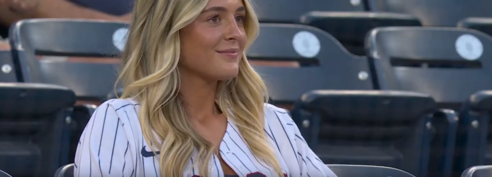 Hyper-Realistic MLB Fan AI Video Prompt for Seedance 2.0